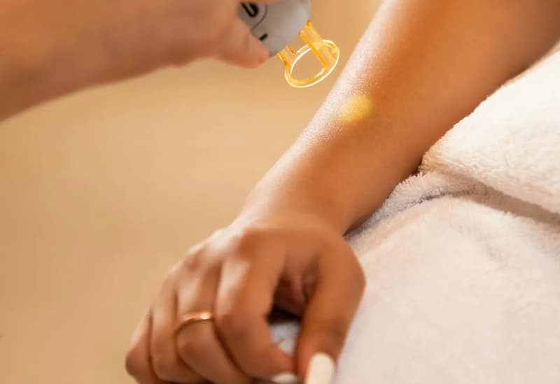 بهترین کلینیک لیزر موهای زائد در پونک